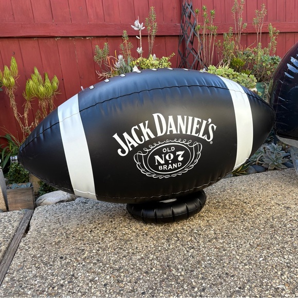 Jack Daniel’s Football Set - Picture 12 of 16